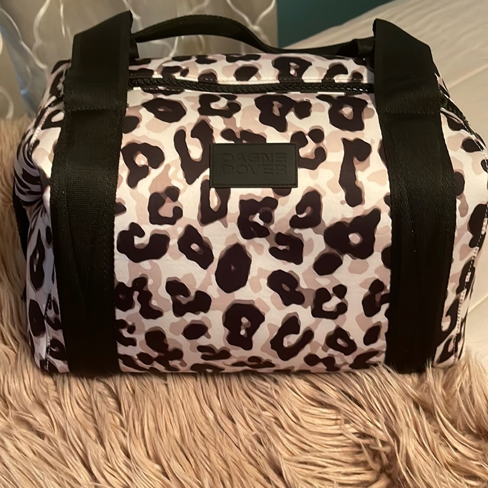 Brand NWT Dagne Dover Medium Landon Duffle Bag Leopard Print! SOLD OUT!